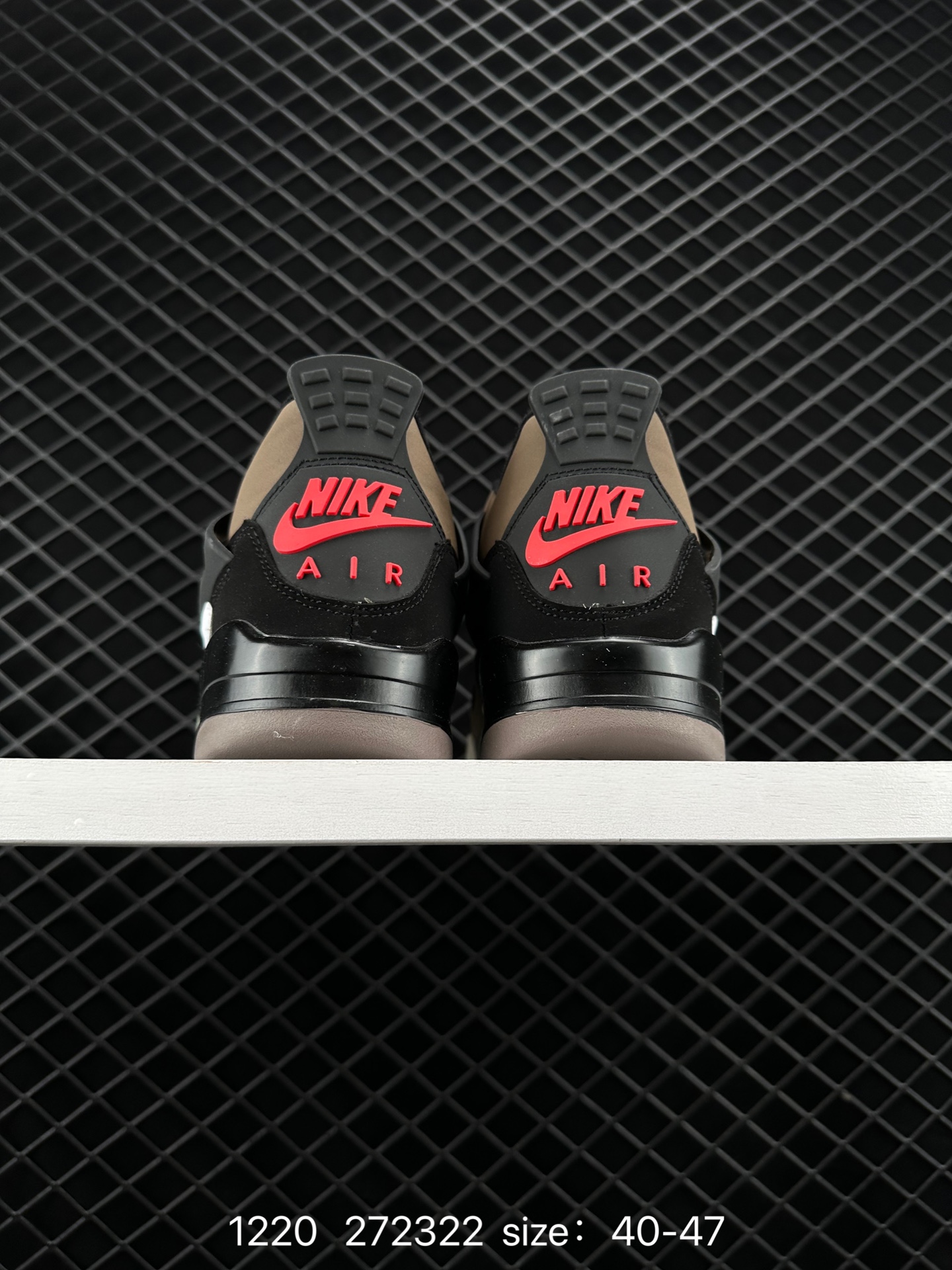 Travis Scott x Air Jordan 4 Retro